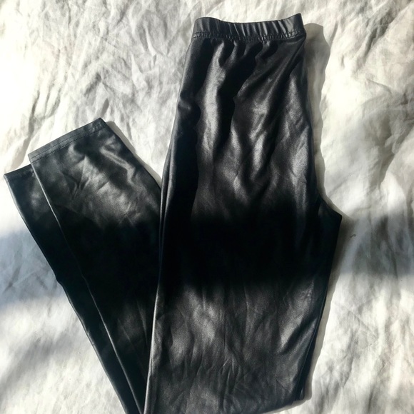 Faux leather leggings